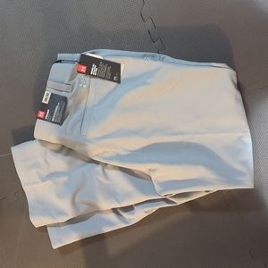NEW. Under Armour Golf Pant.